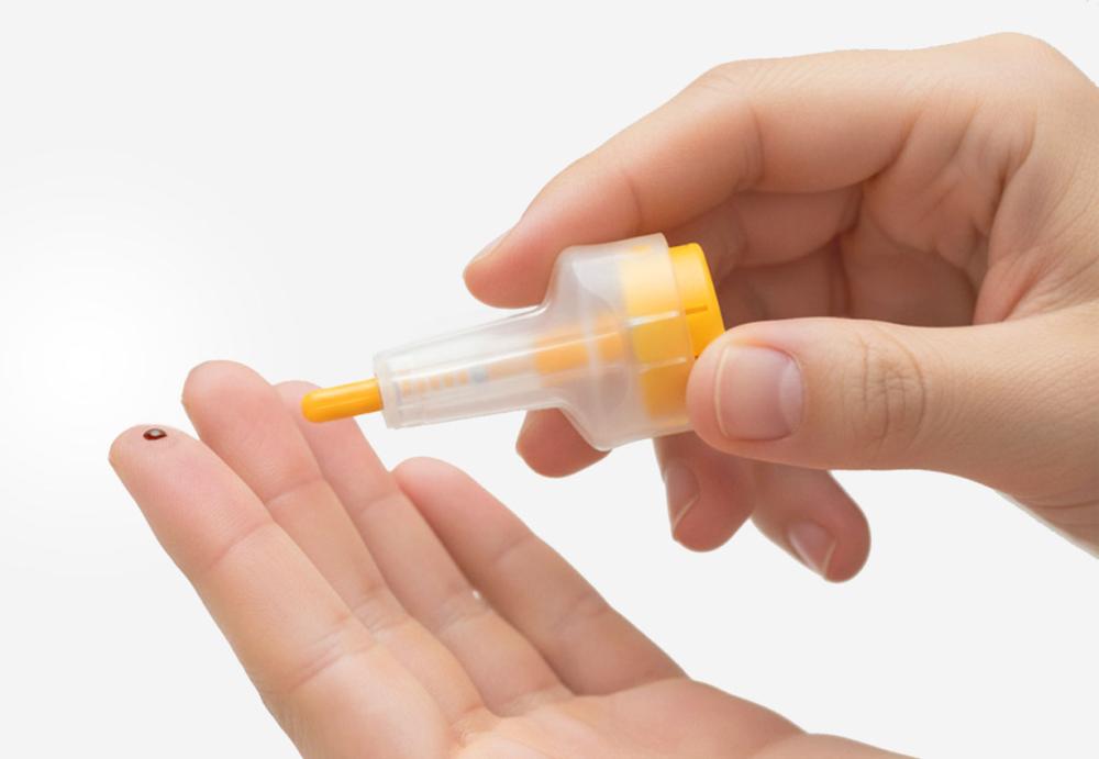 bluttest-lanzette-finger